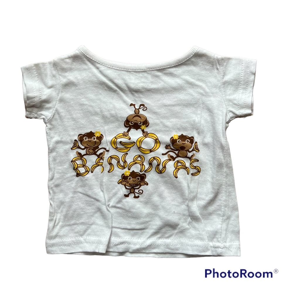 ▫️Unisex size 6-9 months white short sleeve “go bananas” t-shirt, never worn▫️